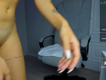 girl
        miyong_7 cam image #1428299
