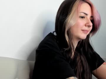 girl
        elliy_coy cam image #1167398