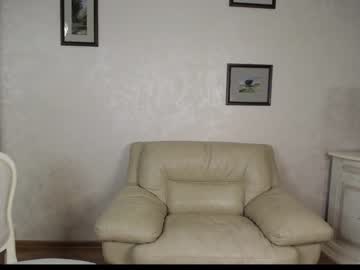 girl
        brightrays__ cam image #417608