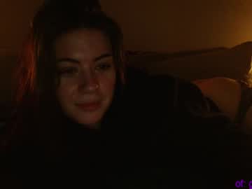 girl
        _modestmouse cam image #1228459