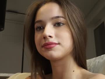 girl
        hecola cam image #5117699