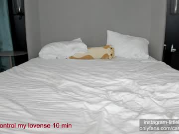 girl
        carolinaherera cam image #4799308