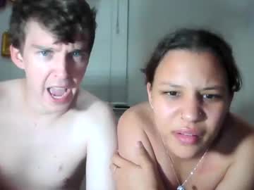 couple
        jadeblaize0410 cam image #4597417