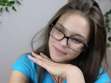 girl
        teresabriggs cam image #2241151