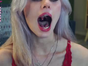 girl
        audreycarvin cam image #4832328