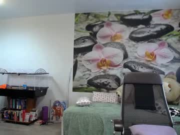 girl
        jennycutey cam image #4064892