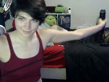 girl
        lillyfaeee cam image #1506668