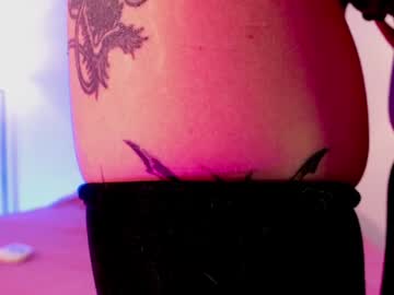 girl
        goth_dolll cam image #4494555