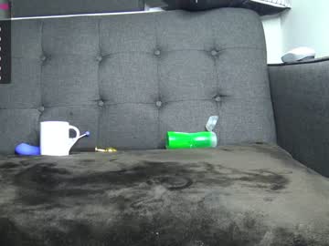 girl
        sarah__marlow__ cam image #2132396
