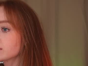 girl
        lizzy_blaze cam image #3688595