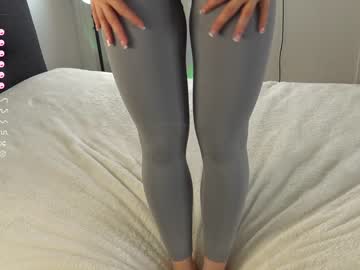 girl
        blondehottiek cam image #2717359