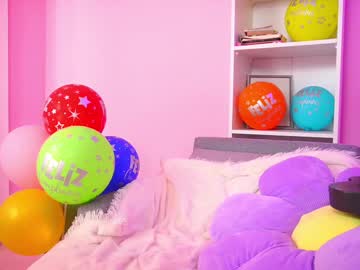 girl
        little_effy18_ cam image #6671078