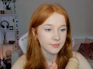 girl
        madeline_jackson cam image #2484301