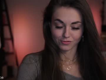 girl
        lettymoa cam image #4278665