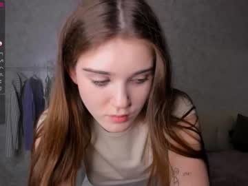 girl
        minnietammy cam image #1942778