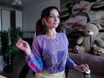 girl
        jennycutey cam image #1478924