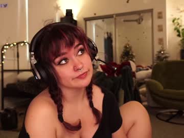 girl
        evelynpiers cam image #3315349
