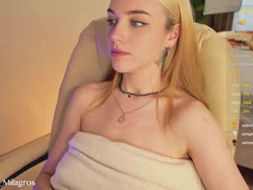girl
        mia_milagros cam image #4827866