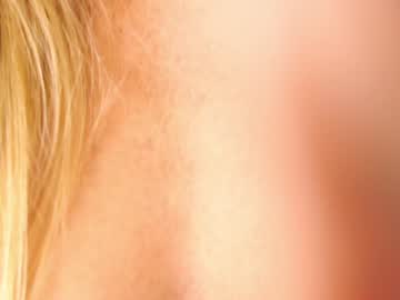 girl
        artease cam image #5396109