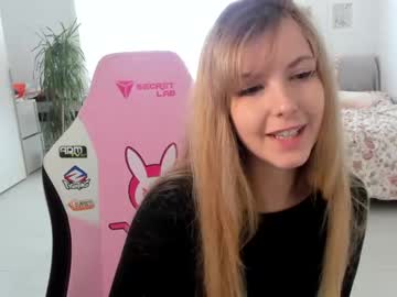 girl
        cassy_cum cam image #1934751