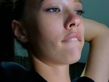 girl
        _demi_dee_ cam image #3572434