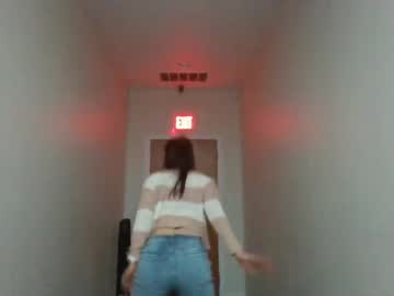 girl
        lovelyqueenaria cam image #5520455
