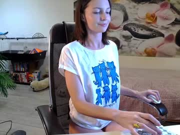 girl
        jennycutey cam image #2952883