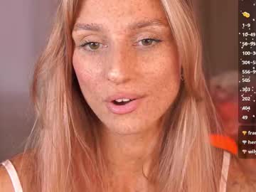 girl
        artease cam image #6841138