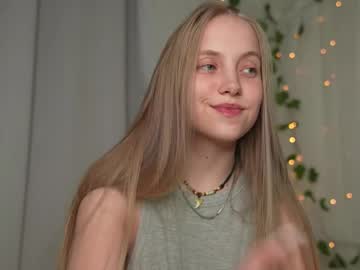 girl
        appr0ved cam image #6502059
