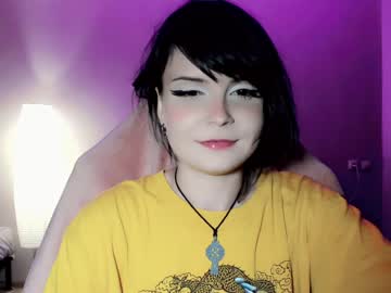 girl
        ronnie_neko cam image #4858527