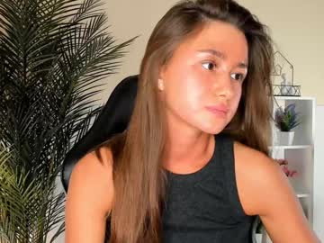 girl
        ethalcharton cam image #4549401