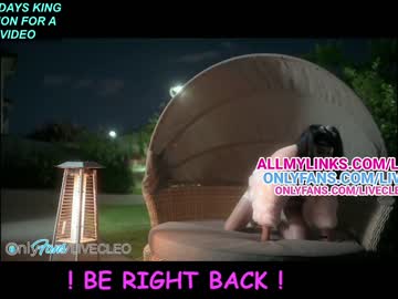 girl
        livecleo cam image #2289390