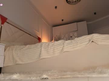 girl
        stella__grace cam image #5843191