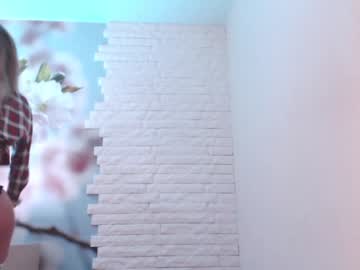 girl
        mazzanti_ cam image #4429175