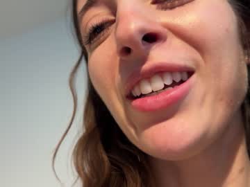 girl
        rosykindred cam image #3974473