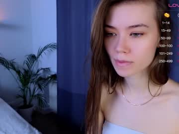 girl
        lil_babe_ cam image #2824503