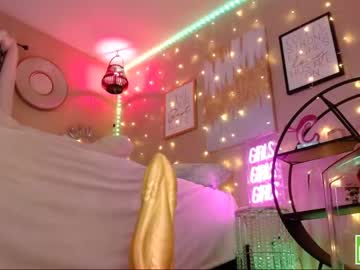 girl
        milf_lacey cam image #3214060
