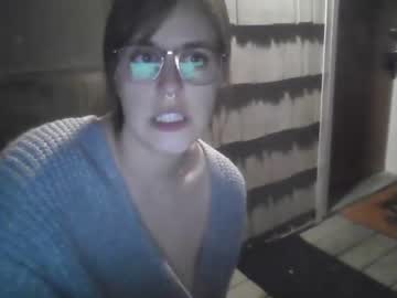 girl
        hunnie_babeee cam image #70052