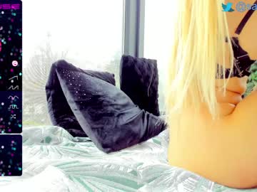girl
        sassyt33n cam image #1215646