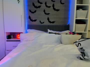girl
        zoey_jade cam image #2721183