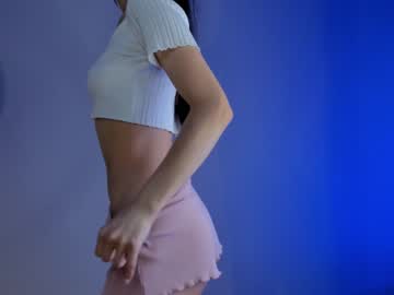 girl
        neferpita cam image #1838765