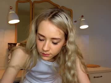 girl
        but_not_for_freeeeee cam image #5423238