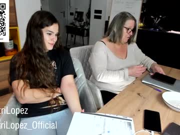girl
        crazypaty cam image #1123871