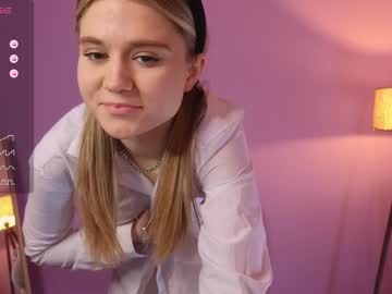 girl
        alisia_spinnet cam image #3081930