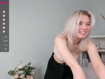 girl
        _naked_heart_ cam image #2812047