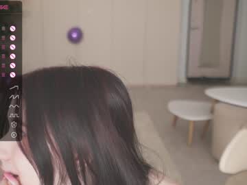 girl
        oki_dokie cam image #2219572