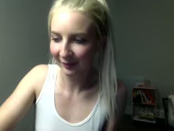 girl
        littlelanaxo cam image #3647157