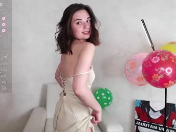 girl
        elizabethdance cam image #3780969