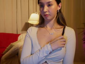 girl
        sarasuo cam image #6841313