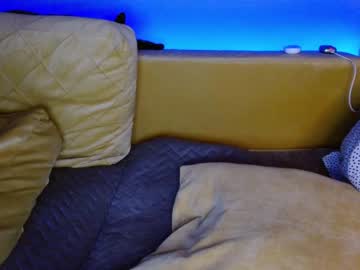 girl
        juicy_peach88 cam image #269819